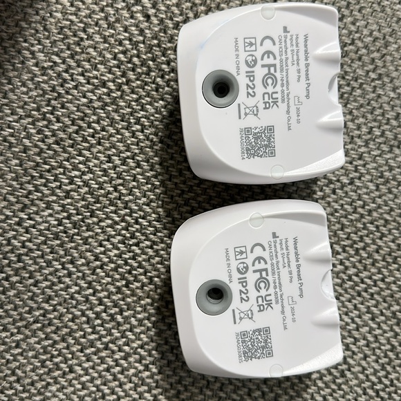 Momcozy S9 Pro Wireless Breast Pumps - Picture 3 of 3